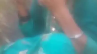 Dehati aunty sucking dick MMS video