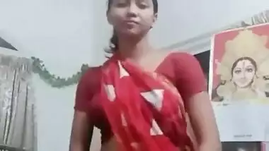 hot desi wife bhabhi princess rakhi chubby navel dance