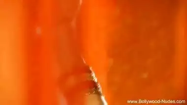 Making me horny for an Indian babe