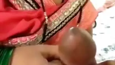 Desi Bhabhi Sucking Lover Dick