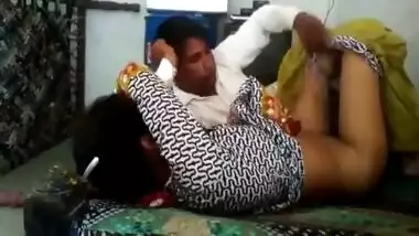 Jija Ne Apne Saali Ko Pregnant Kiya