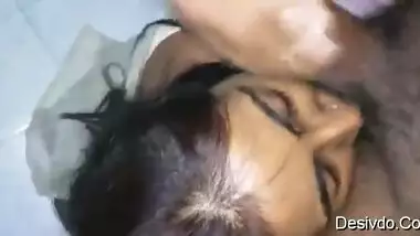 Desi gf licking balls bj n cum on her face