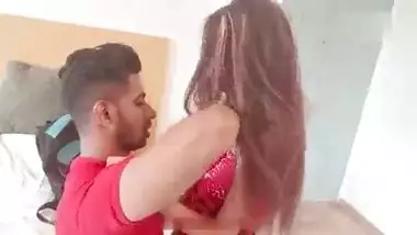 Sexy hindi girl porn video with delivery guy