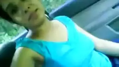 Hot Sex With Neighbor’s Wife In Car