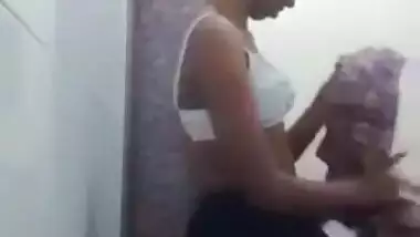 Desi village girl fingering pussy in bathroom