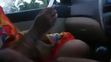 Tamil sex wife viral pussy fingering in car