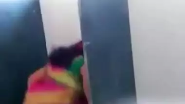 Desi village aunty sexy pee