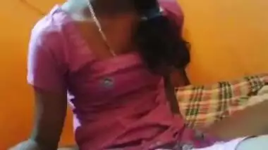 Desi GF lets her dude fuck in missionary position