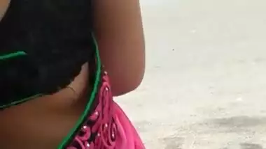 Kamsin kamar wali bhabhi in saree