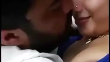 Bhabhi kissing 