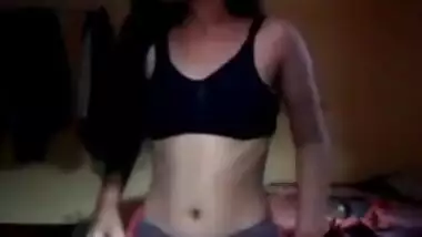 Desi Girl make Videi For Lover