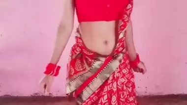 Man fucks his free sexy Indian slut maid’s cunt