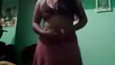 Deepika Bhabhi Stripping Selfie