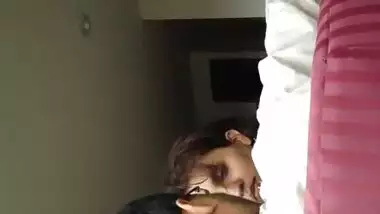 indian mom chudi padosi se(with audio)