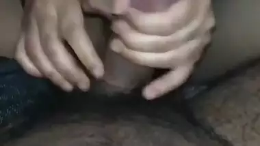 Today Exclusive- Desi Wife Give Handjob Till Hubby Not Cum