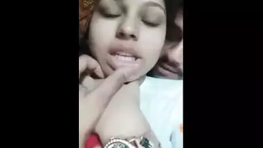 Kashmiri sex video of a hot teen girl