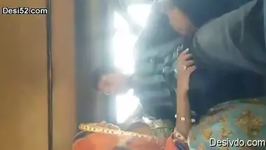 bhabi suck her devar dick on taxi