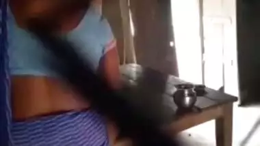 Desi maid fuck by owner son