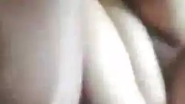 Hot Aunty Moaning While Fingering Her Hairy Cunt