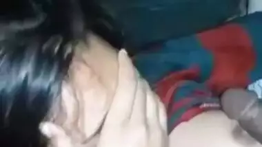 Desi cute girl suck her bf dick indian sex video