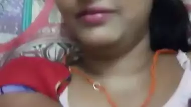 Gorakhpur ki khubshurat bhabhi apne purane yar ke sath