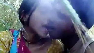 Desi village couple fucking outdoor in fields