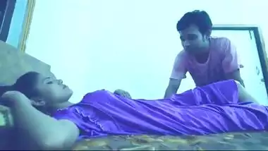 Bollywood porn clip of a sexy teen