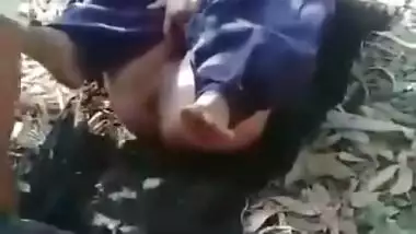 Village lover fucking in jungle recorded by friend