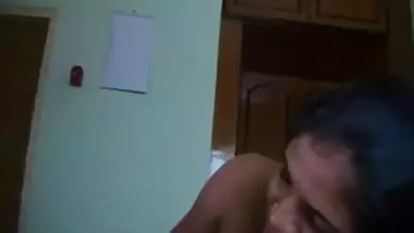 Desi Indian Aunty and not Her Daughter Suck Cock Together