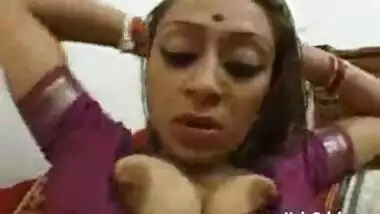 Indian bhabhi experiencing a cum shower on her face