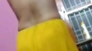 pure iyer maami showing akkul thoppul boobs to boy friend