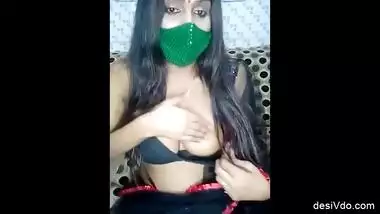 aruhi in tranparent saree showing her boobs