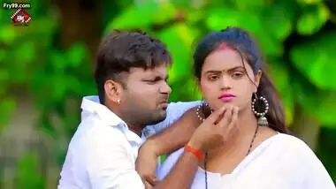 Hot bhojpuri song