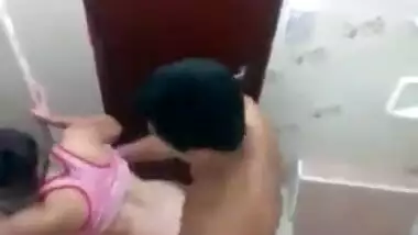 Desi chick having sex in the bathroom