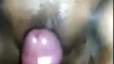 Desi girl cleaned shaved pussy fuck