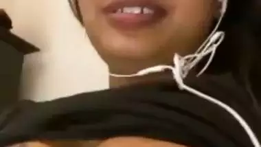 Chennai milf masturbates on video call in Telugu sex