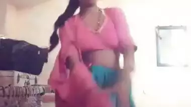 Young man set a camera to film his loved Desi woman with naked XXX tits