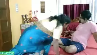 Desi Hot bhabhi asking for room rent! Best sex video with clear audio