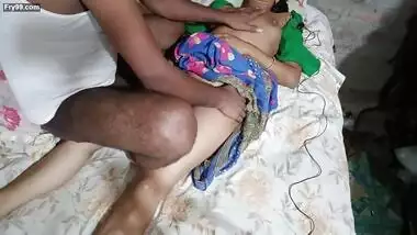 Sexy Riya Mujhe Aapna Hath Se Doodh Pilaya