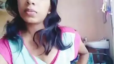 Today Exclusive- Cute Desi Girl Play With Her Boobs Part 2