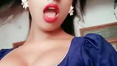 Huge tite boob indian girl