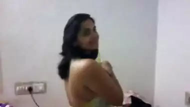 Hot Mature Indian Aunty