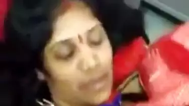 Playing With Big Boobs Of Hot Telugu Aunty In Saree