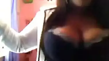 Bhangra Babe Big Tits