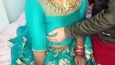 Desi Bhabhi - Nayi Naweli Bhabhi Ke Hatho Me Diya Lund