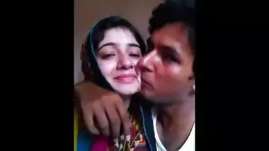 Sexy Indian desi bhabhi do kiss & boobs pressing sexual fun