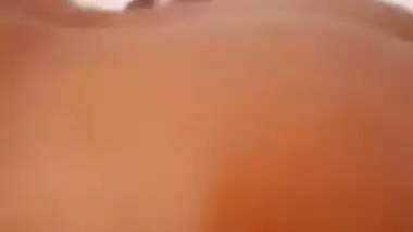 Hot Lankan MILF with BF having hardcore sex video
