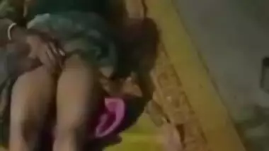 Sleepy mature village bhabhi