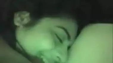 Indian gf gets nailed hard in bed 