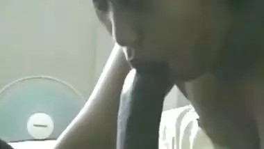 Sexy Indian College Teen Girl Sex Video Sucking Cock